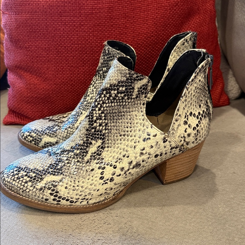 Blondo Waterproof Snakeskin Boots